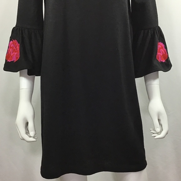 Francesca Alya Black Dress With Bell Sleeves - Picture 3 of 13